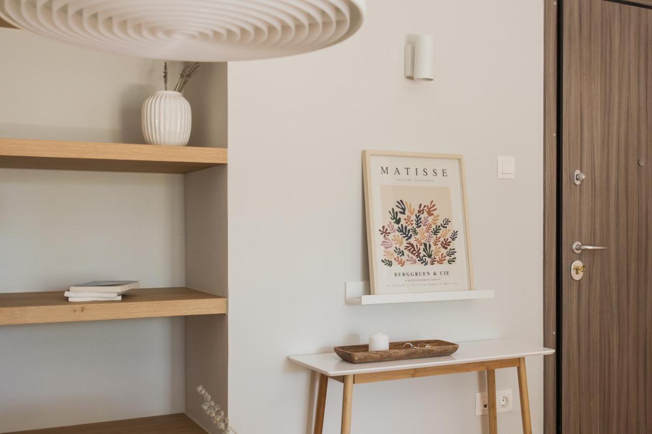 Absolute 2Br Apartment Near Emst Museum By Upstreet Афіни Екстер'єр фото